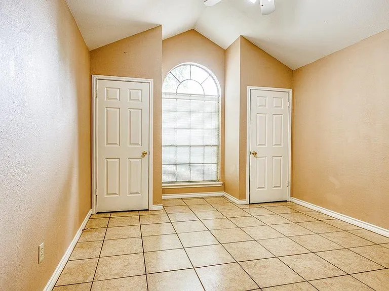 2322 Willow Dr — Photo 11