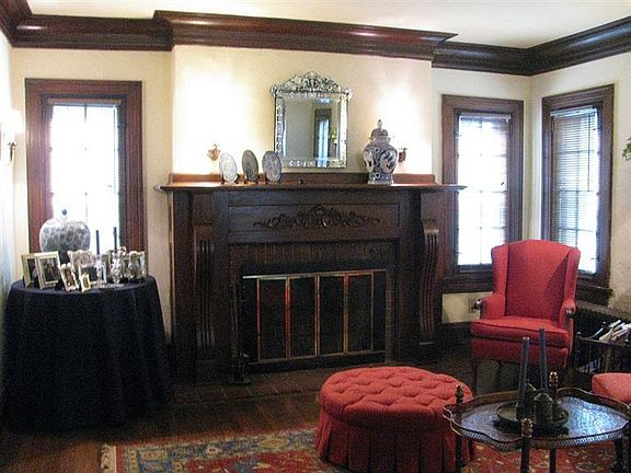 4th image of 1710 Ravenwood Ave