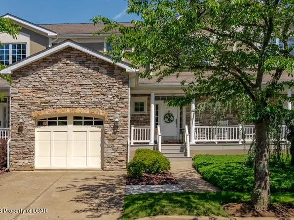 7 Insignia Dr, Jenkins Township, PA 18640