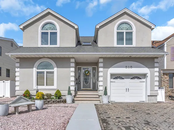 215 Newark Avenue, Lavallette, NJ 08735