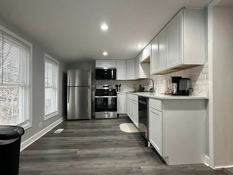 2632 Kenilworth Ave — Photo 9