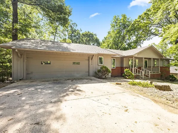 8578 Wild Cherry Dr, Rogers, AR 72756