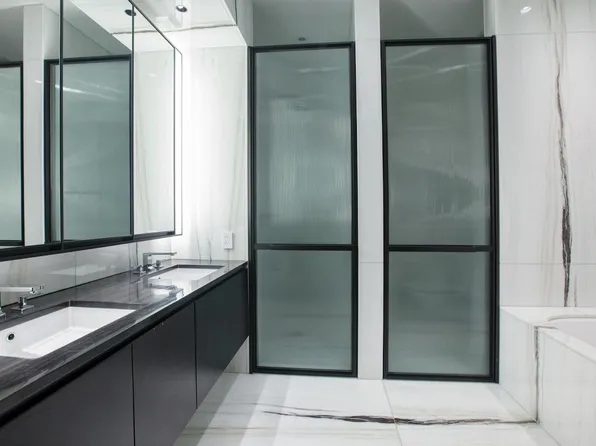 157 West 57th Street image 7 of 9