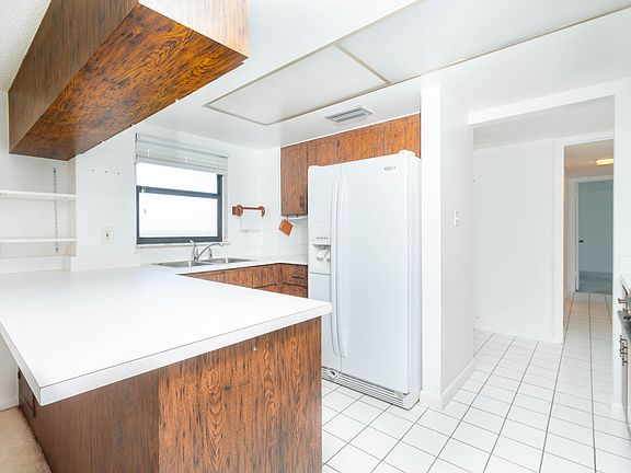 3rd image of 4435 S Atlantic Ave Unit 713