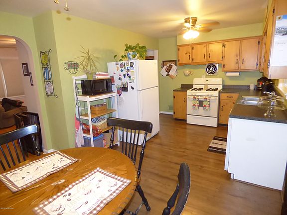 5th image of 8380 Dorinda Dr