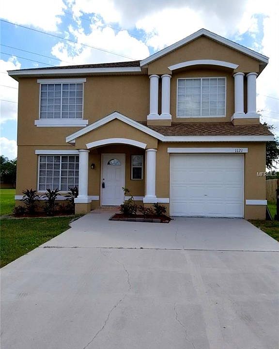 1st image of 1121 Carey Glen Cir