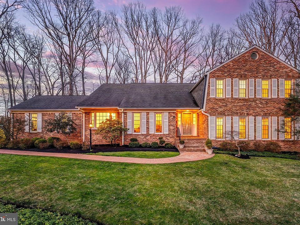 1st image of 1807 Abbey Glen Ct