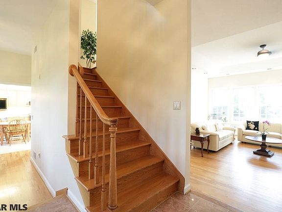 Entry looking to living room and kitchen