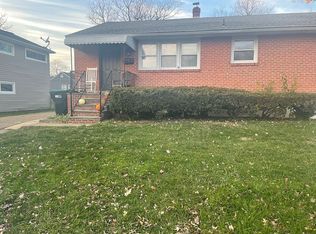 184 W Shelley Dr, Claymont, DE 19703