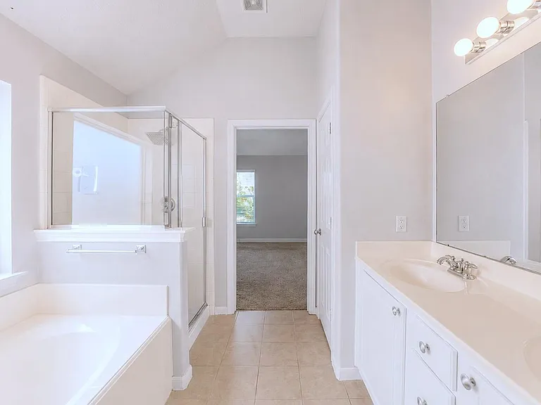 15911 Pleasant Green Cir — Photo 10