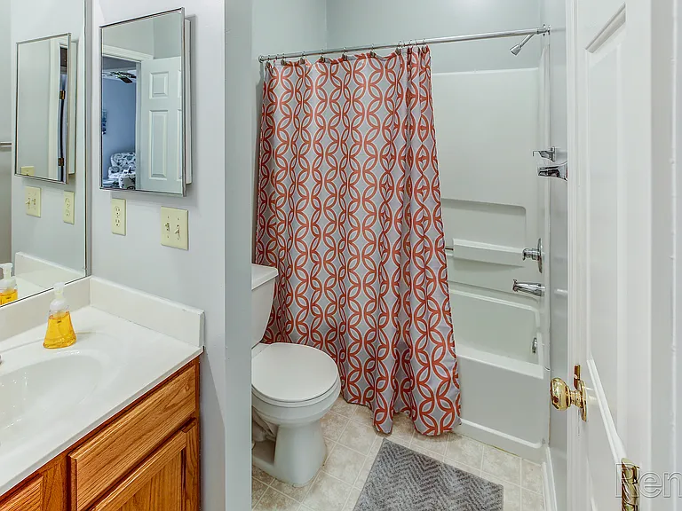 Georgetown Oaks Apartments — Photo 38