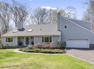 54 Valley View Dr, Stamford, CT 06903