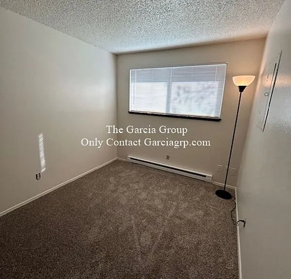 470 SE Vista Ave — Photo 8