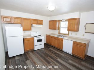 1102 N 39th St #10891043, Grand Forks, ND 58203