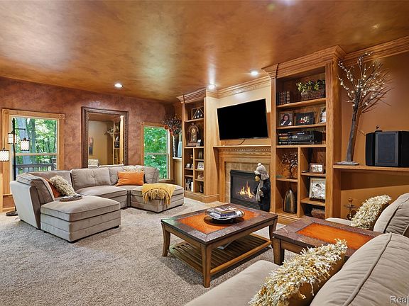 5th image of 2790 Pine Bluffs Ct