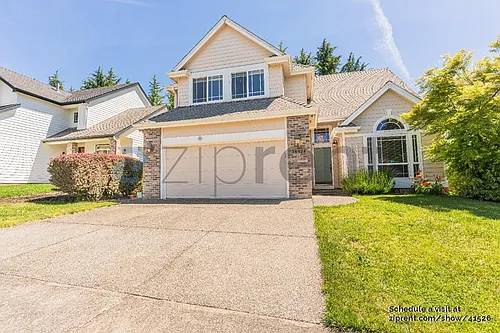 16124 SE Baccarat Way Photo 1