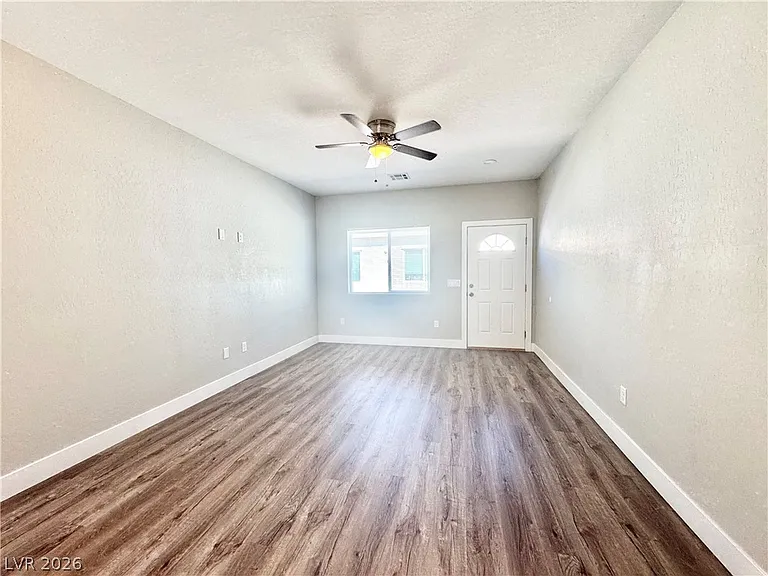 1401 Ogallala St #4 — Photo 4