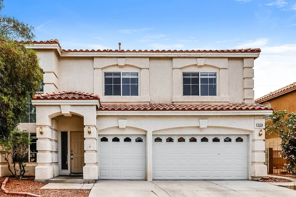 5 bed, 3.0 bath, 3018 sqft, $2,835 — Photo 1