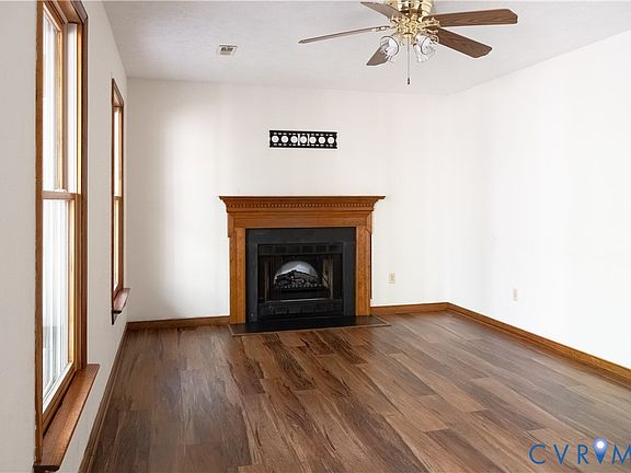 5th image of 2477 Calno Rd