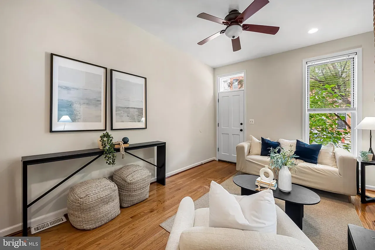 4 bed, 1750 sqft, $3,200 — Photo 4