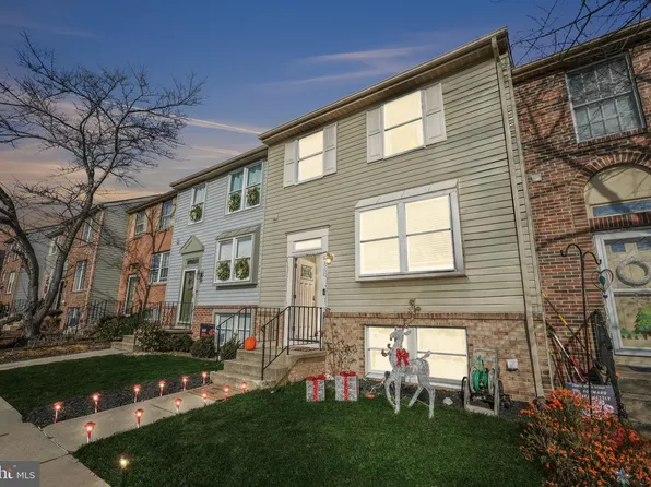 6311 Betsy Ross Ct, Centreville, VA 20121