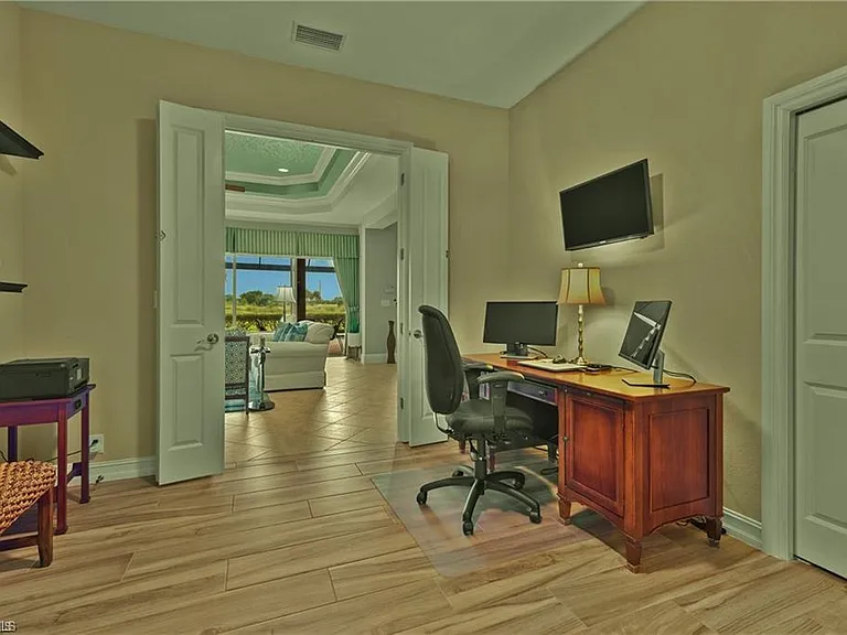 3131 Orangetree Bnd — Photo 16