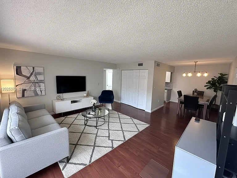 10834 N Kendall Dr #X16 — Photo 5