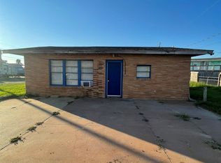 320 Thunder Rd, Freeport, TX 77541