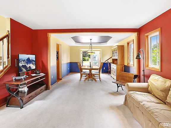 2nd image of 420 150th Ave NE