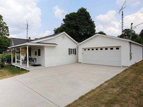 57281 main street-103