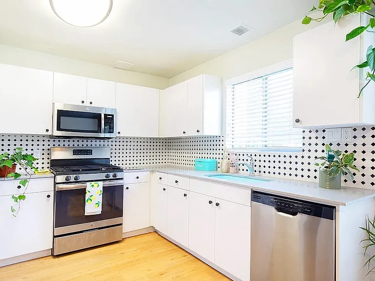 337 W Pasadena Ave #11 — Photo 3