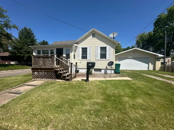 102 E Grove St, Streator, IL 61364
