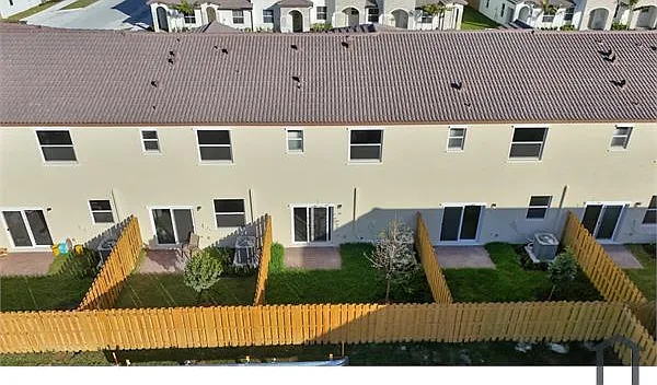 2850 SE 25th Ave — Photo 9
