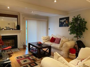 17 Wynwood Dr, Monmouth Junction, NJ 08852