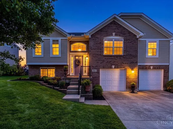 2002 Prairie Clover Dr, Lebanon, OH 45036