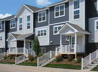 708 Village Pkwy, Lino Lakes, MN 55014