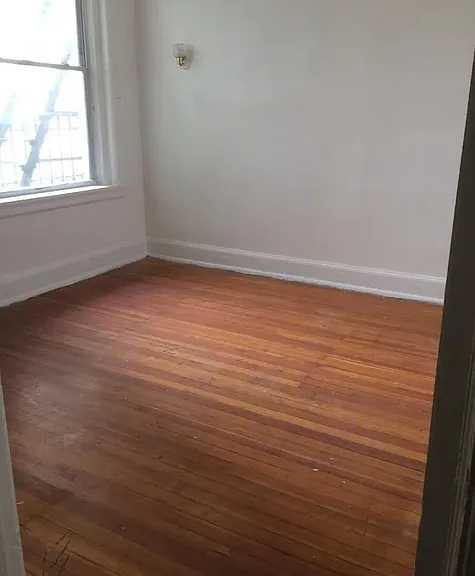 218 E 7th St #37 — Photo 5