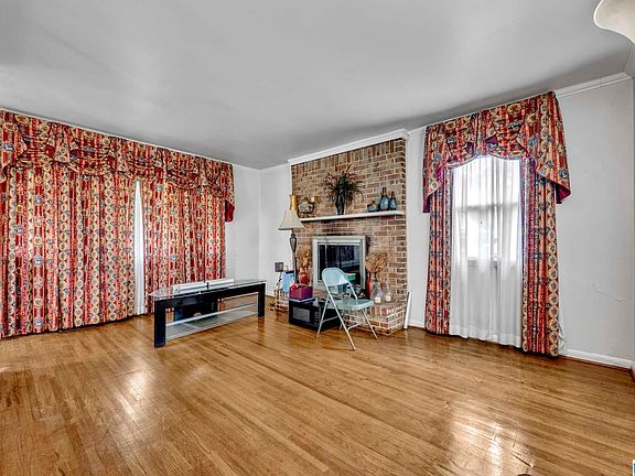 5th image of 2533 19th St S