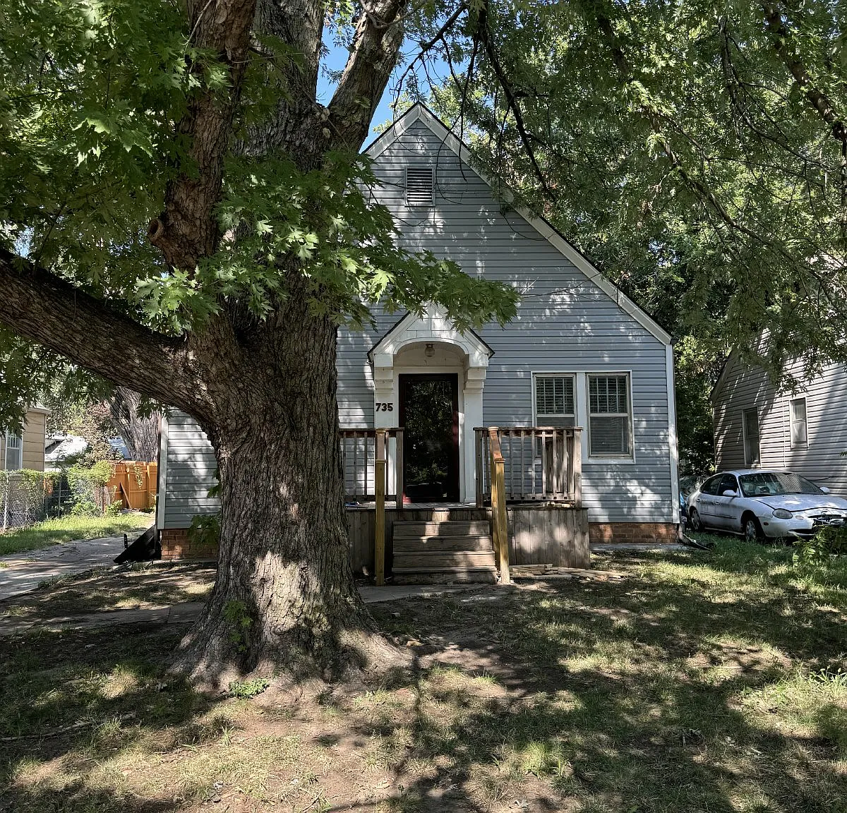 3 bed, 1.0 bath, 1290 sqft, $1,200 — Photo 2