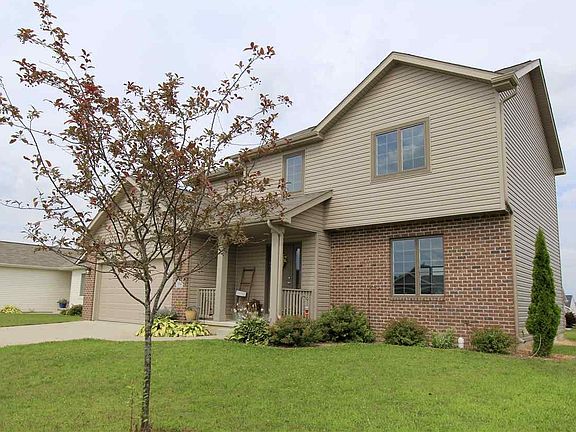 2nd image of 104 Tamarack Dr