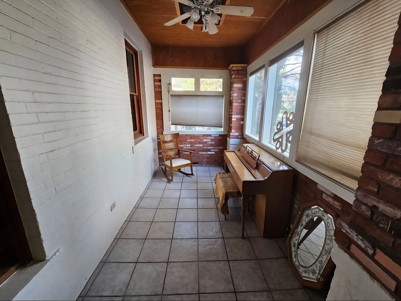1003 E Rio Grande Ave — Photo 4