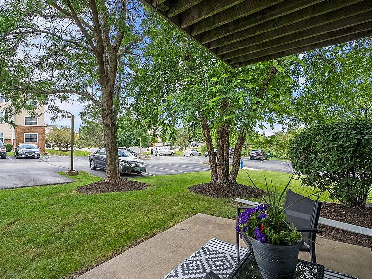 Riverwood Apartments Private Patio