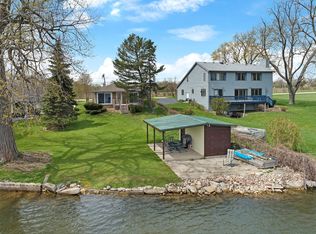 37861 N Douglas Ln, Lake Villa, IL 60046