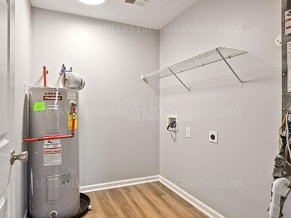 5th image of 306 Keeneland Dr APT 2B