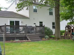 4342 Cherryhurst Dr, Stow, OH 44224