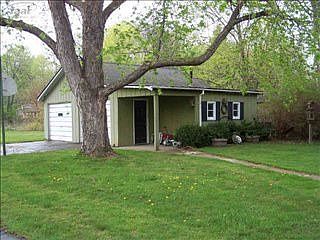 2nd image of 3285 Mills Acres St