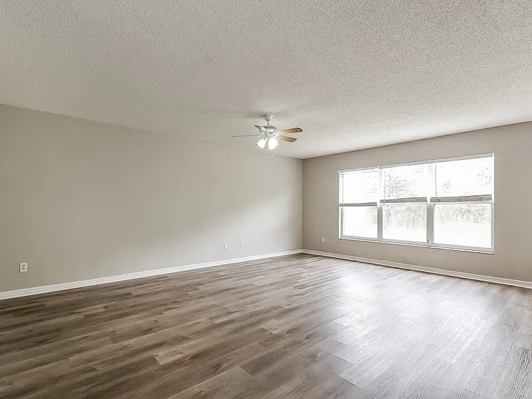 14332 Abington Heights Dr — Photo 4