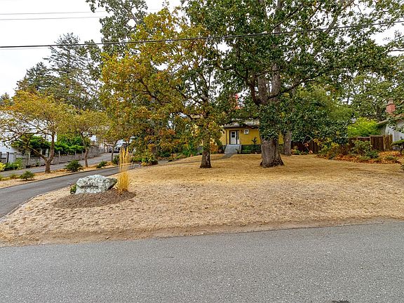 3rd image of 644 Fernhill Rd