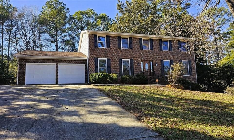 1st image of 2713 Fieldstone Dr SE