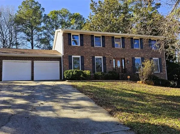 2713 Fieldstone Dr SE, Conyers, GA 30013